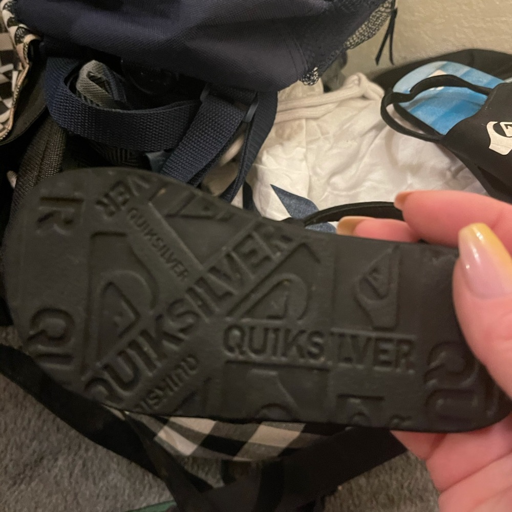 Quicksilver sandals - Picture 2 of 2